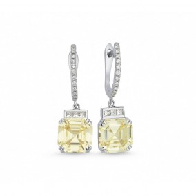 0.48 CT WREN EARRING